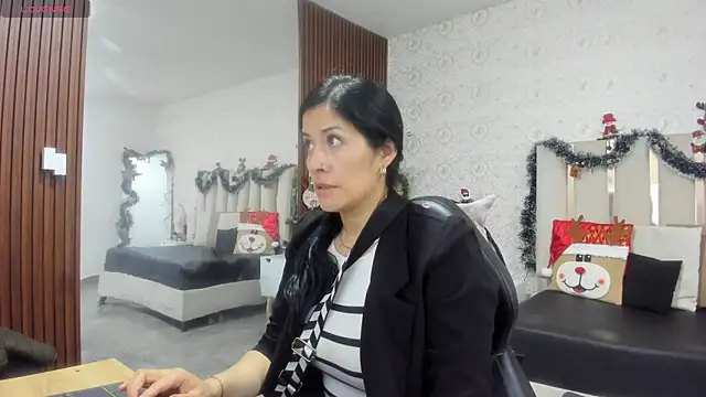 BLUE TAY1 online show from December 14, 7:30 pm