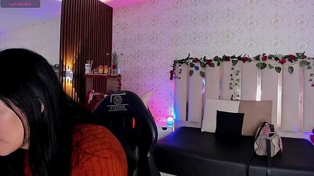 BLUE TAY1 online show from February 18, 12:26 pm