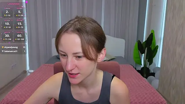 LuluChiiii online show from November 18, 12:28 pm