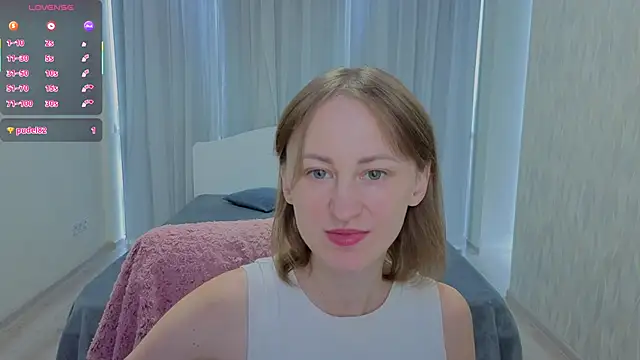 LuluChiiii online show from September 10, 10:26 am