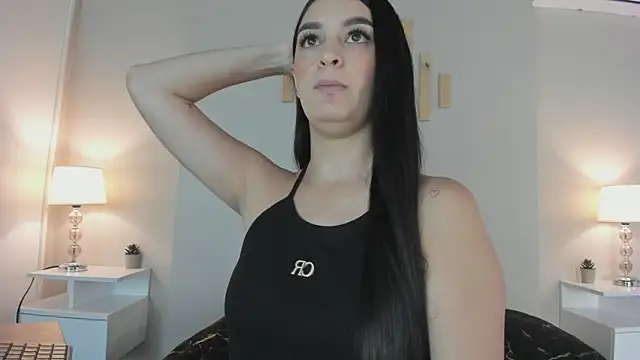 natachadiaz  online show from November 24, 11:23 am