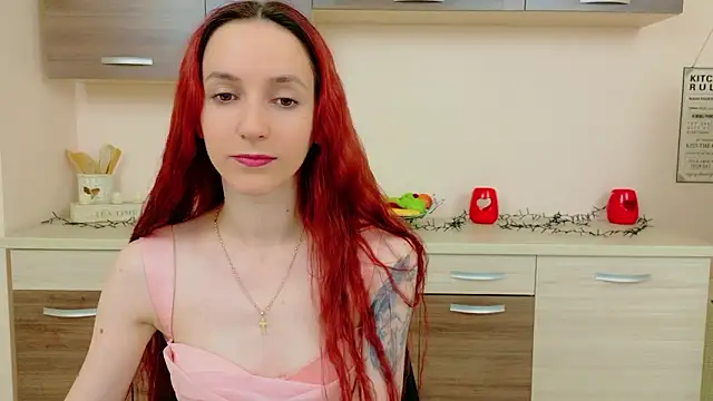 Julia Jae online show from February 3, 7:24 am
