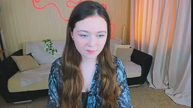 AlluringLookk online show from October 8, 12:20 pm