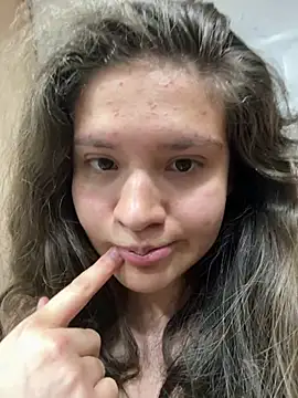 Emilyybennet  online show from February 12, 4:03 am