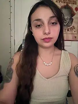 CharmingMaddie online show from March 7, 9:33 pm