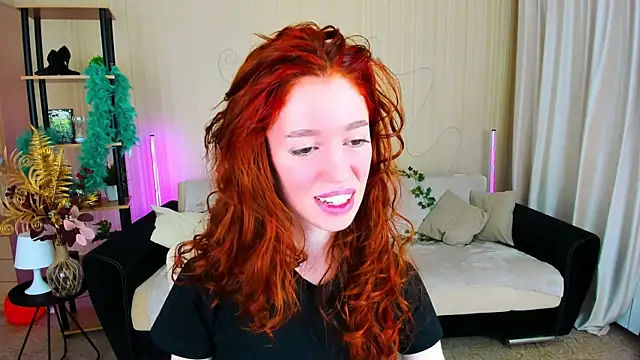 ChristinaConteeree online show from November 26, 7:26 pm