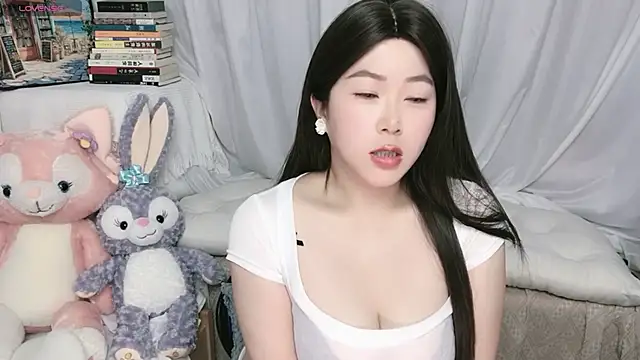 Emmaq996 online show from May 14, 3:34 am
