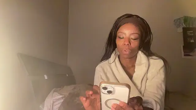 Peachyz69 online show from December 22, 6:16 am