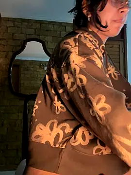 lynn9000 online show from December 17, 10:14 pm