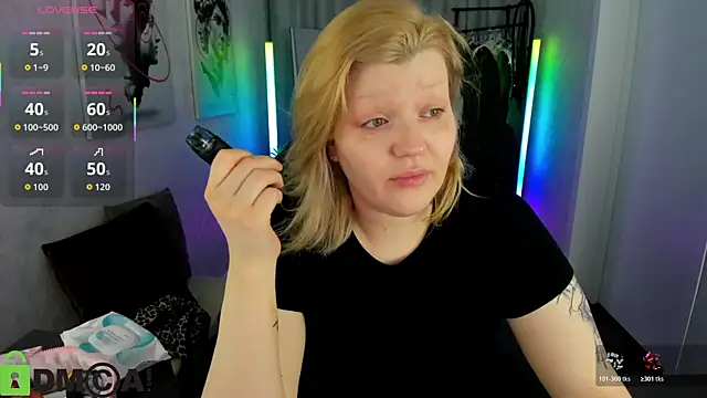 Michele Greenn online show from May 28, 1:14 am
