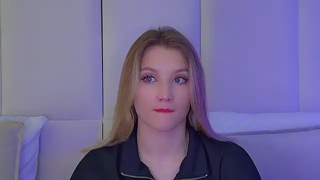 StacyEvances online show from May 17, 11:04 pm