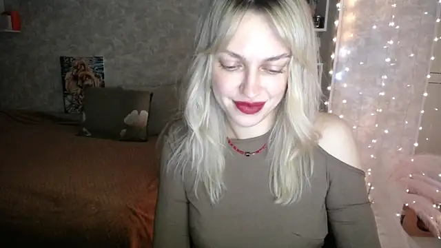 NickyAdamidi online show from December 2, 4:42 pm