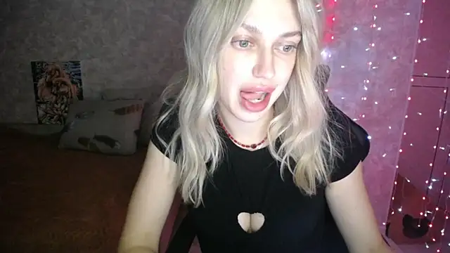 NickyAdamidi online show from November 25, 6:20 pm