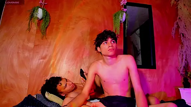 spicy adonhis online show from February 21, 1:34 pm