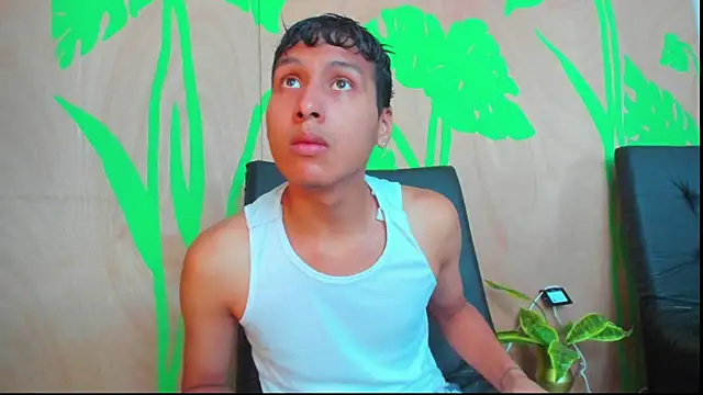 spicy adonhis online show from March 31, 1:44 pm