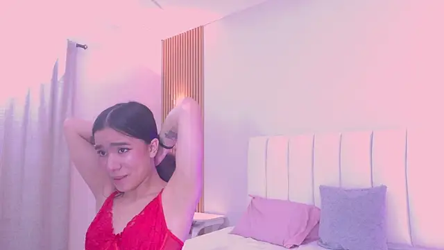 lilyth adam online show from April 20, 7:39 pm