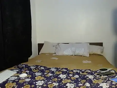 wild smile online show from November 22, 9:39 pm