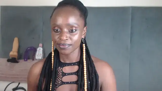 Jah-Queen online show from November 7, 9:42 pm