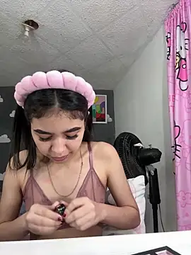 Snapshot of _Alix_7 chatting on October 7, 12:04 am Alix 7 online show from October 7, 12:04 am