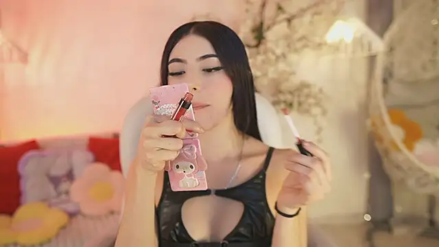 JadeSummerr online show from December 3, 11:45 am