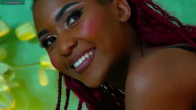 Snapshot of Izzie_Sugar chatting on October 15, 7:05 pm Izzie Sugar online show from October 15, 7:05 pm