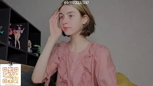 Snapshot of bertamimi chatting on September 15, 7:21 pm bertamimi online show from September 15, 7:21 pm