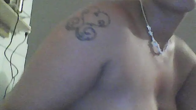 sarahkat86 online show from February 7, 11:52 pm