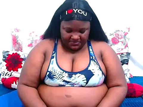 Snapshot of ChubbyBoobsxxx chatting on October 21, 5:55 am ChubbyBoobsxxx online show from October 21, 5:55 am