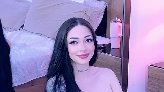 AlessandraLovi online show from May 31, 7:36 am