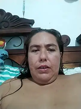 yyuly online show from November 22, 7:05 pm