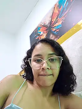 Snapshot of Britany_Sweety chatting on October 15, 6:21 pm Britany Sweety online show from October 15, 6:21 pm