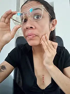 Snapshot of Britany_Sweety chatting on September 24, 5:12 pm Britany Sweety online show from September 24, 5:12 pm