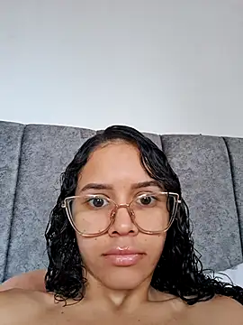 Snapshot of Britany_Sweety chatting on October 22, 7:52 pm Britany Sweety online show from October 22, 7:52 pm