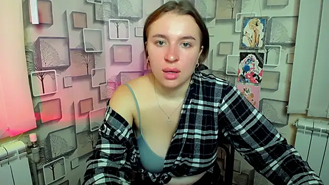 JuliaTopp  online show from September 23, 6:22 am