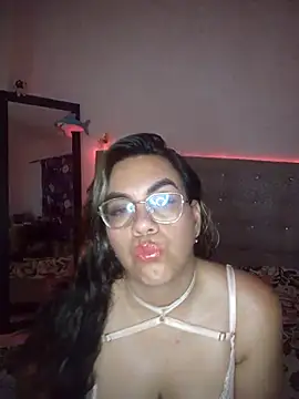 dulcebombomxxx online show from February 22, 3:29 am