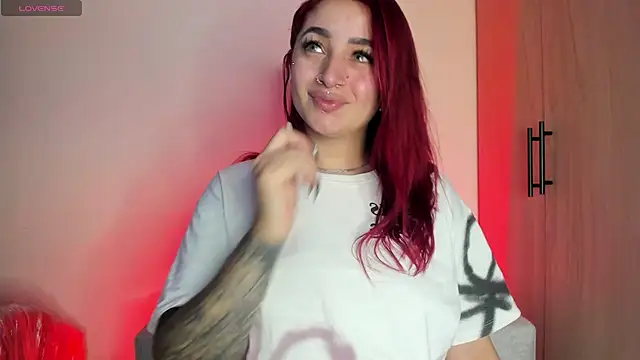 Snapshot of scarlett_Collinss chatting on September 27, 12:56 pm scarlett Collinss online show from September 27, 12:56 pm