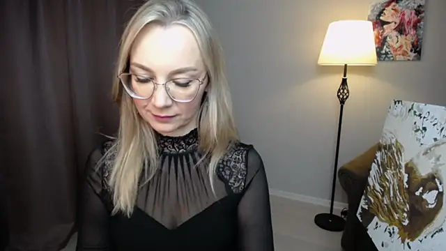 Ava Elior online show from December 3, 10:39 am