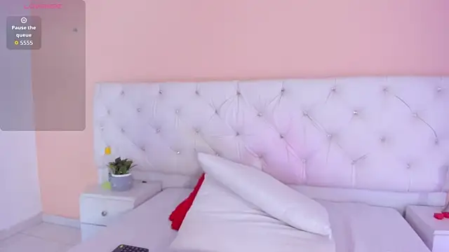 katte landerr online show from October 25, 1:08 pm