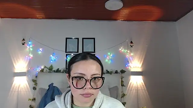 Megan 05  online show from April 17, 6:43 pm