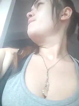 miss berlyn online show from February 24, 1:21 pm