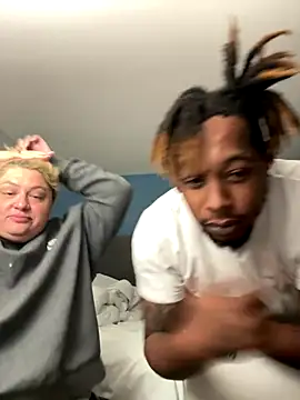 BigMfLuther online show from November 12, 4:49 pm