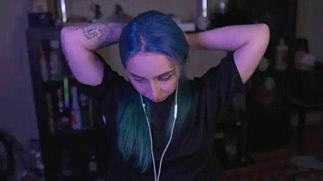 lis silver online show from March 31, 5:46 pm