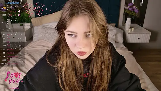 Moon  Bunny online show from March 6, 12:44 pm