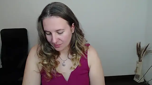 Darklure  online show from October 15, 4:31 pm