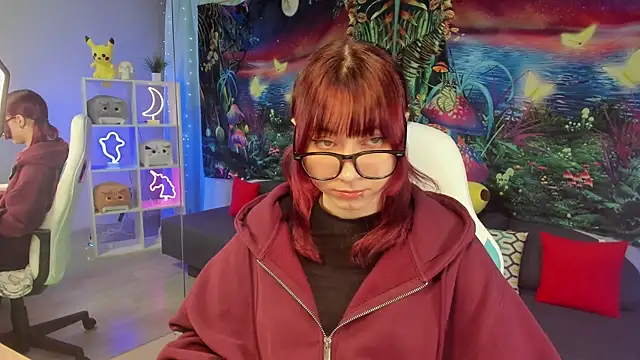 ClaraParks online show from November 8, 7:19 pm