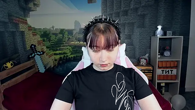 ClaraParks online show from March 25, 6:22 pm