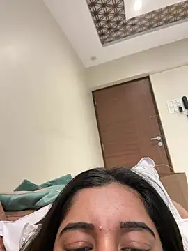 desitease online show from January 15, 10:32 am