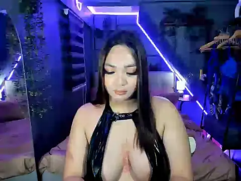 Snapshot of seductiveyumeko69 chatting on September 22, 6:28 pm seductiveyumeko69 online show from September 22, 6:28 pm