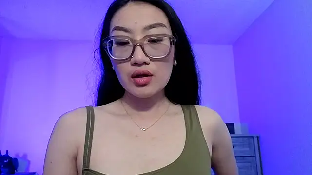 Aliciaz3 online show from September 10, 4:18 pm