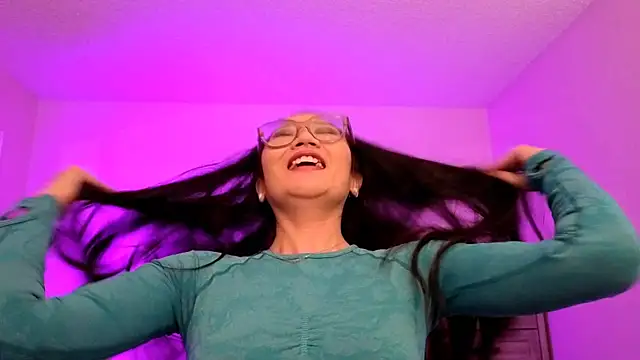 Aliciaz3 online show from October 5, 5:18 pm